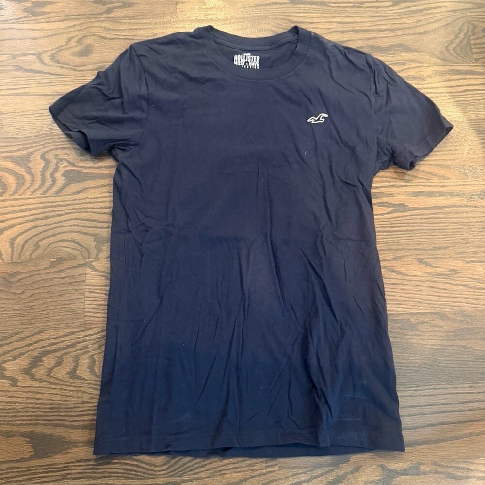 Hollister Men's Crewneck T-Shirt Size XS Navy Blue Logo Short Sleeve Tee